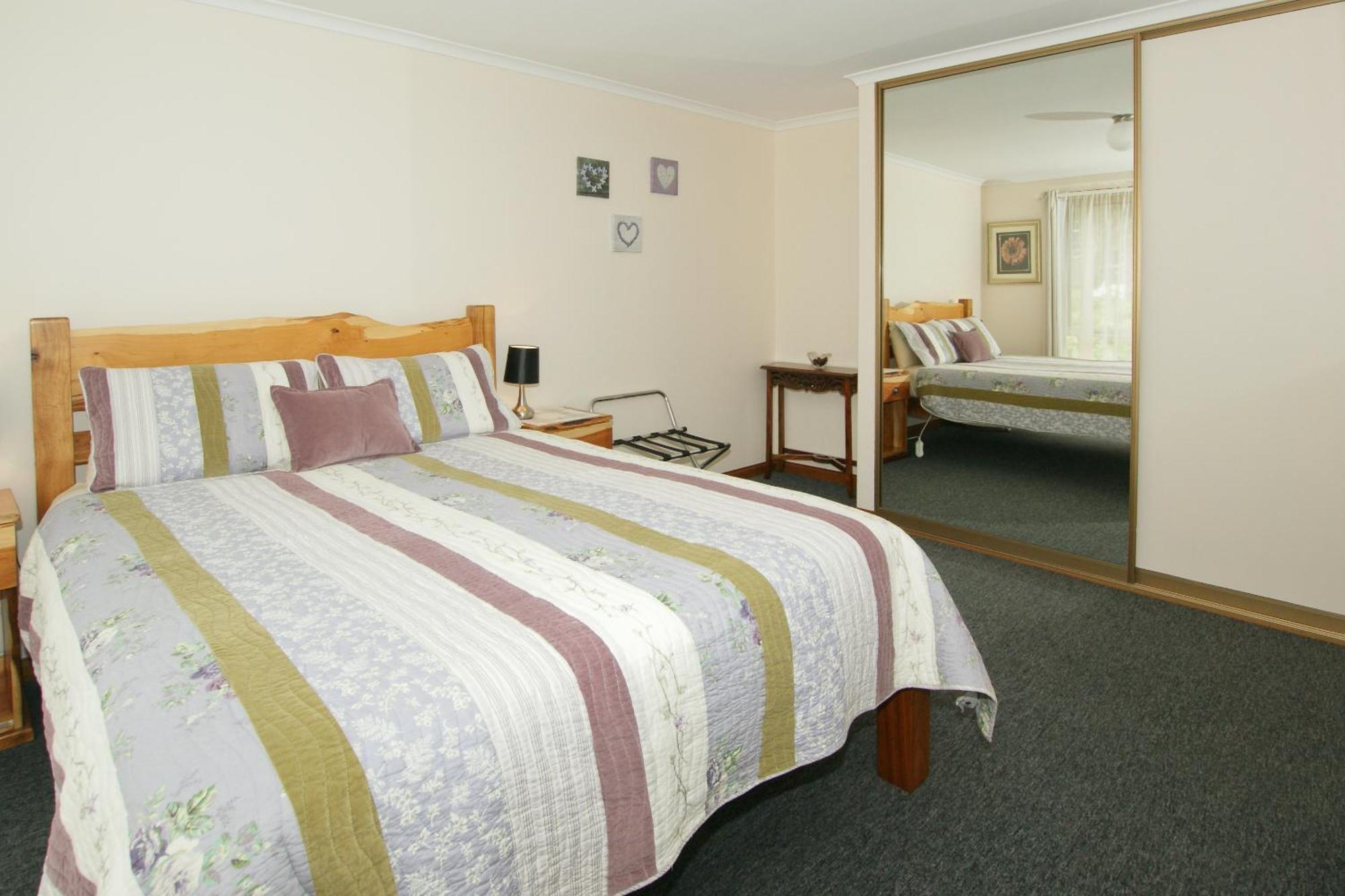 Sherwood View Accommodation Devonport Room photo